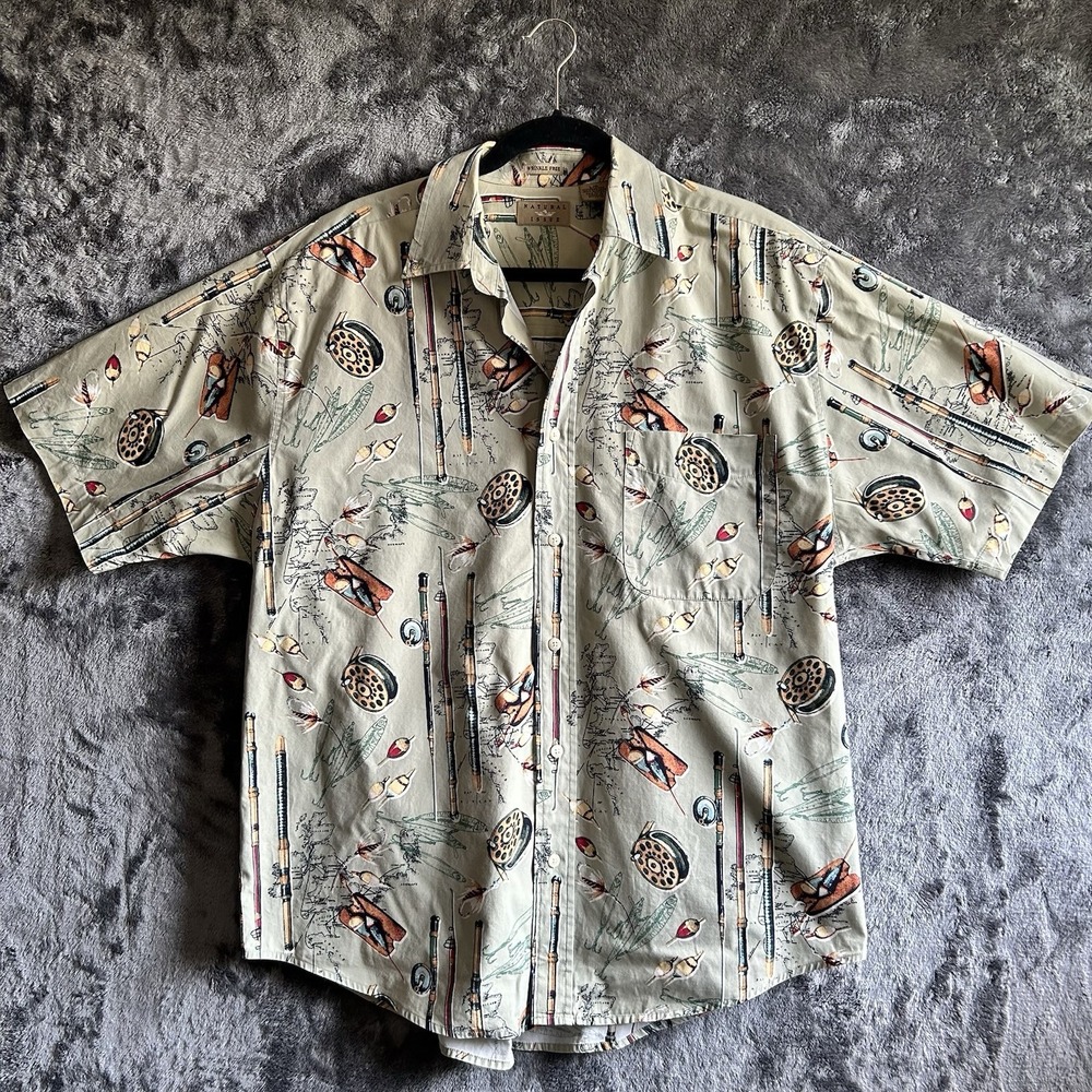 Fishing Shirt Mens L Fly Fishing Lures Print Outdoor Shirt Wrinkle Free‎ Coastal